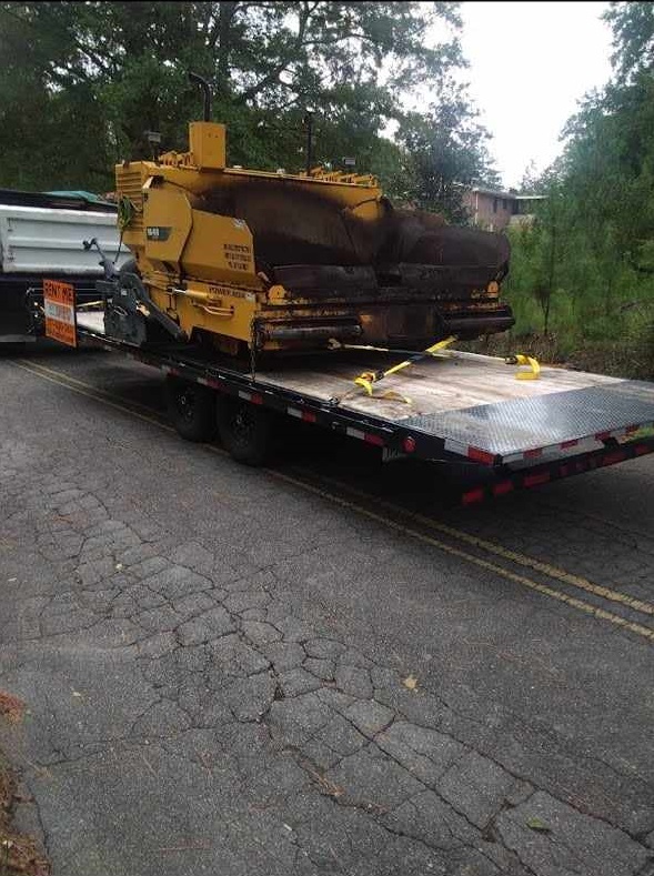 Asphalt paver Rear.jpg.jpg